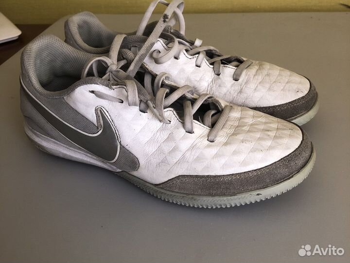 Футзалки Nike Tiempo Legend 8 Academy IC Junior