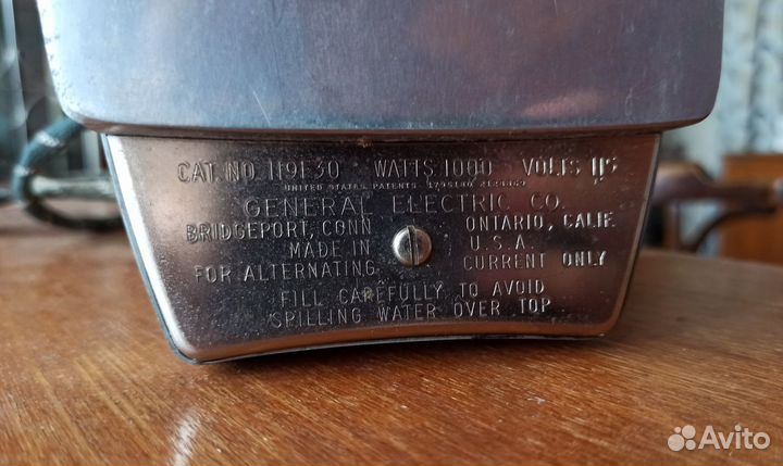 Винтажный паровой утюг General Electric