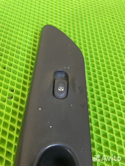 Передняя правая кнопка стеклоподъемника лагуна 1