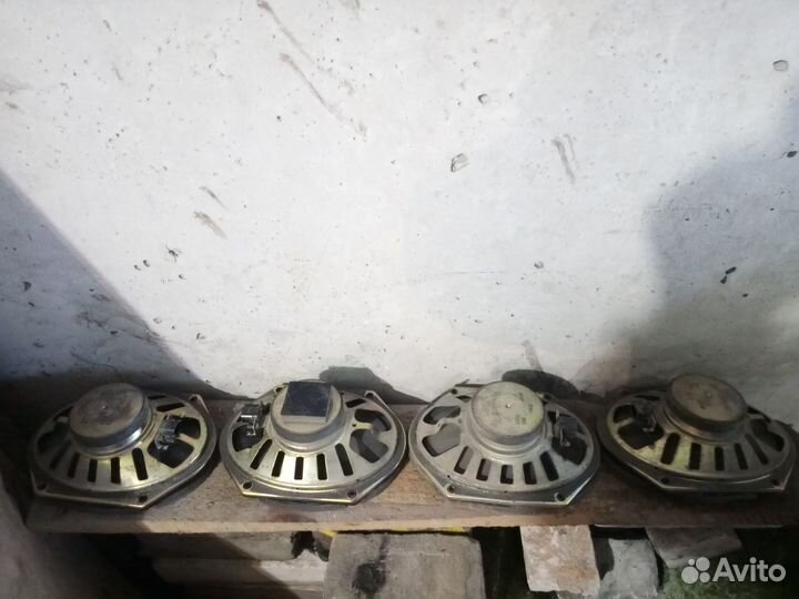 Динамик на ford focus 1