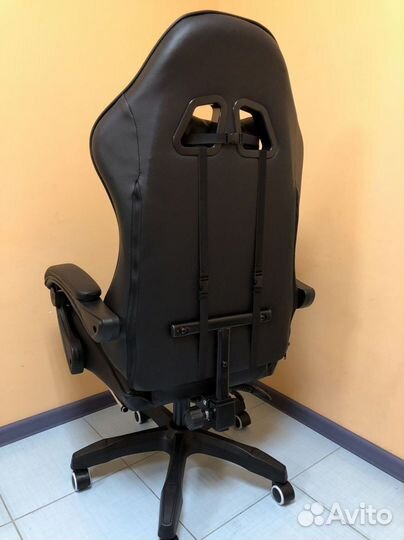 Компьютерное офисное кресло с массажем (новые)