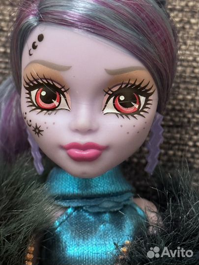 Кукла Монстер Хай Джинни Висп Грант