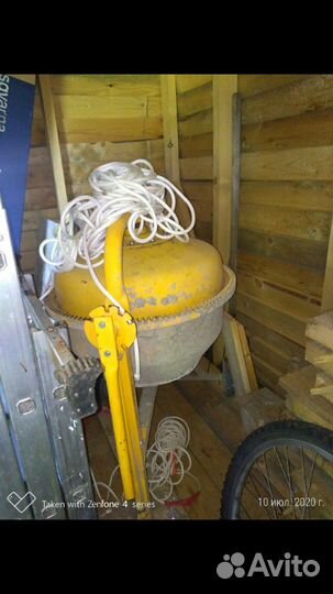 Инструмент для постройки дома и работы