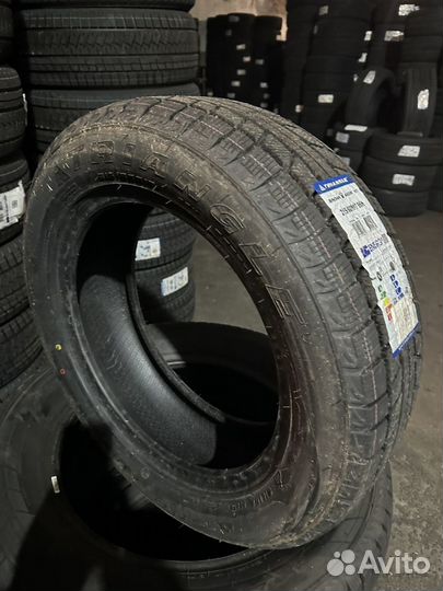 Triangle TR777 215/60 R17