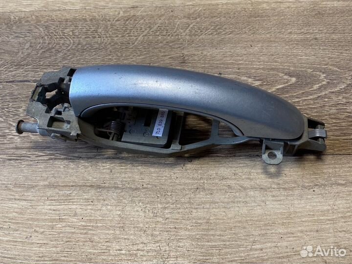 Volkswagen touareg внешняя ручка двери