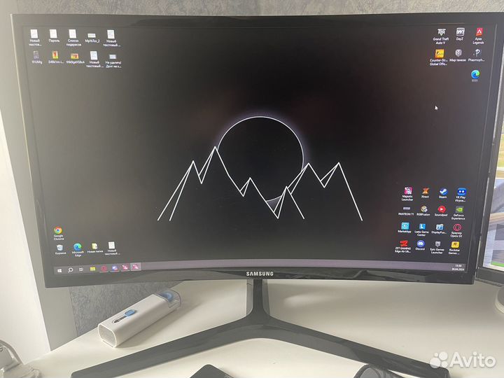 Монитор 24 дюйма Samsung Изогнутый
