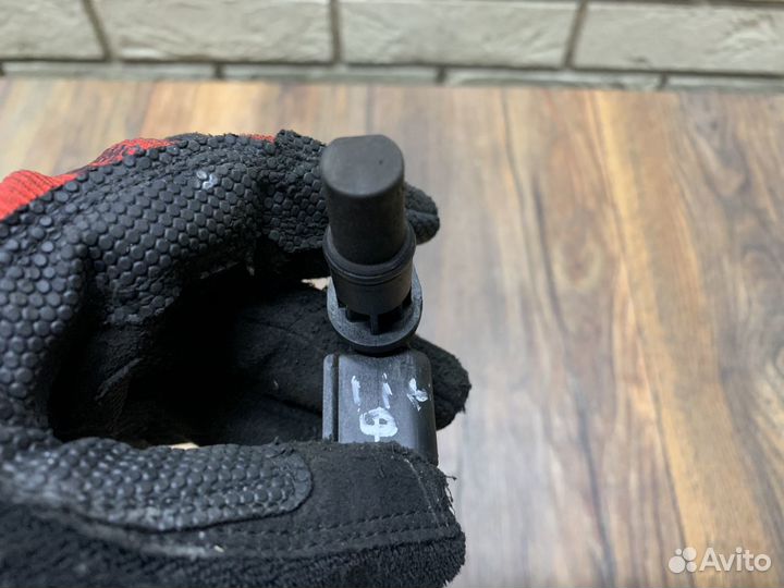 Audi A3 8P Датчик положения распредвала