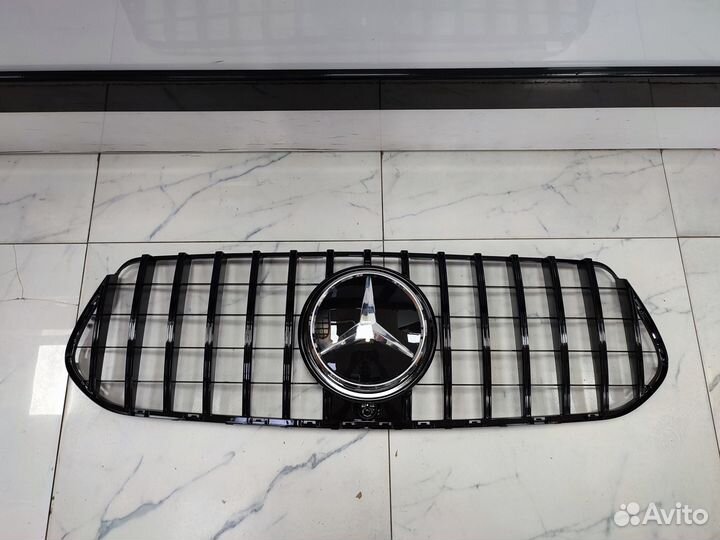 Решетки радиатора Mercedes-Benz GT-Style