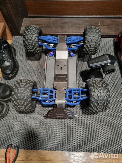 Traxxas 1:10 4wd e-maxx brushless RC рс