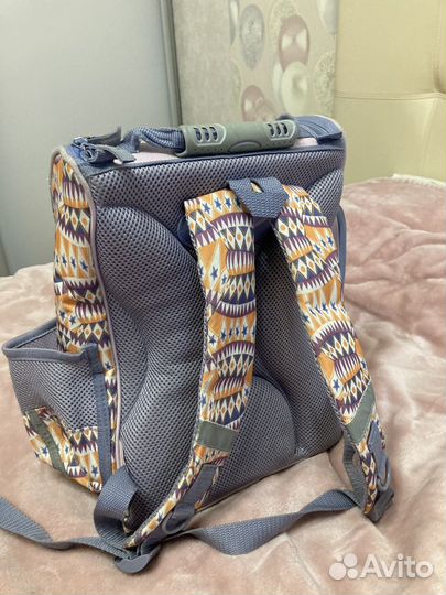 Рюкзак школьный