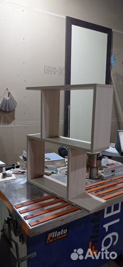 Полочка настенная