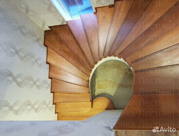 Лестница из массива дерева