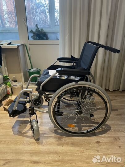 Инвалидная коляска новая