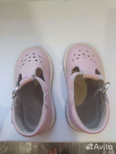 Сандалии для девочки