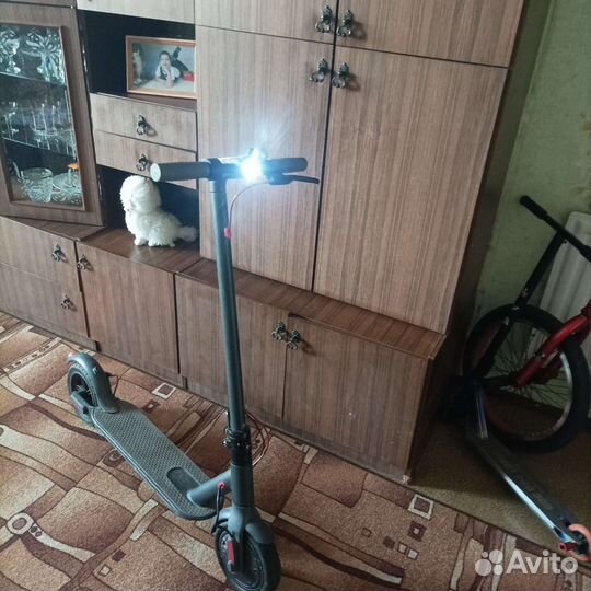 Электросамокат xiaomi m365 pro. Не оригинал