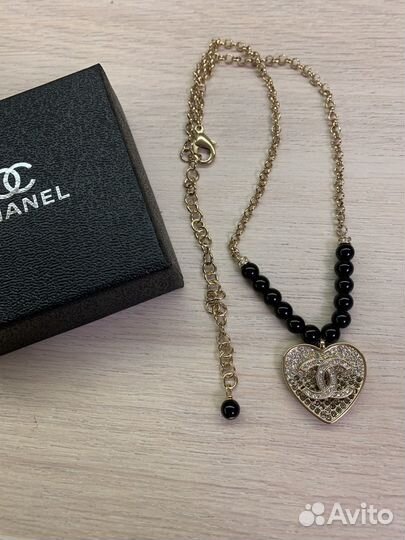 Колье и чокер Chanel