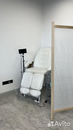 Рабочее место мастера маникюра