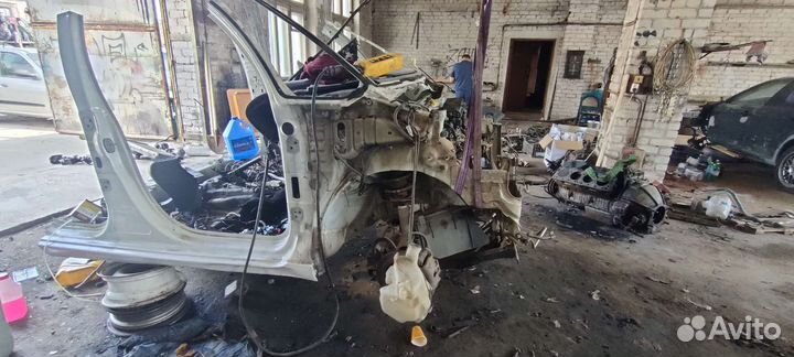 Передняя часть кузова Citroen C3 Picasso