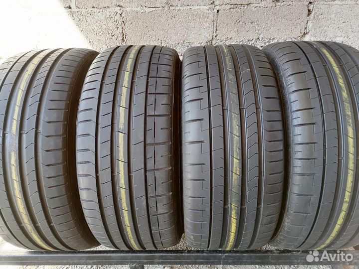 Pirelli P Zero 235/35 R19