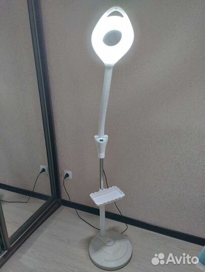 Лампа лупа для мастера