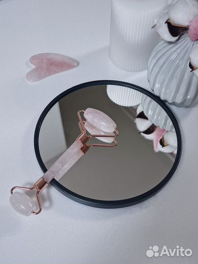 Нефритовый набор: роликовый массажер