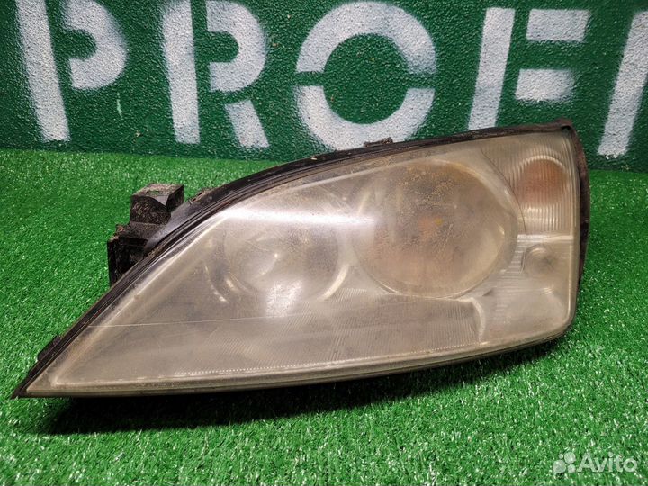 Фара левая Ford Mondeo 3