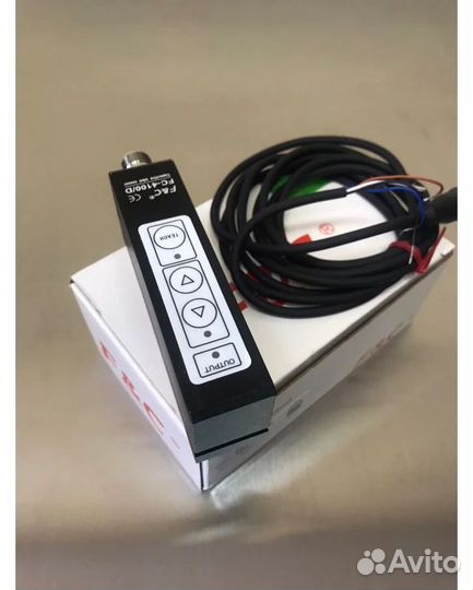 Датчик прозрачной этикетки, щелевой