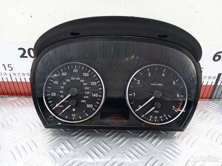 Щиток приборов (приборная панель) BMW 3