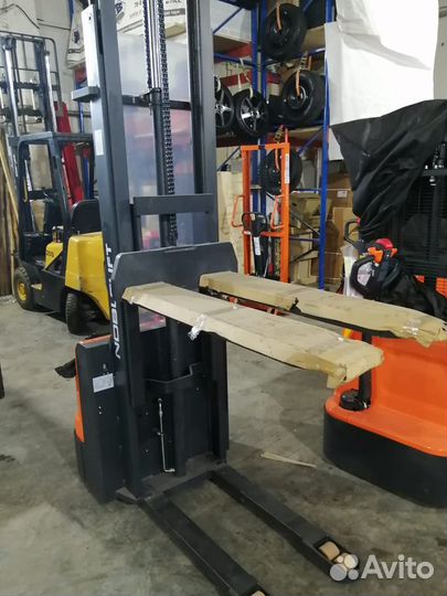 Штабелер (ричтрак) Noblelift ECL15B, 2022