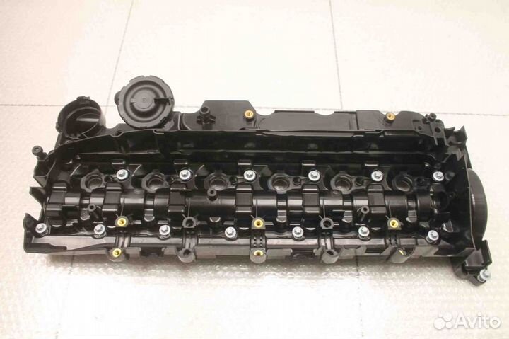 Клапанная крышка (новая) BMW F07 F01 F10 F11 E