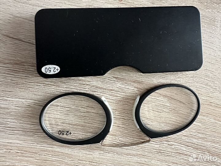 Пенсне для чтения с диоптриями мужские с футляром