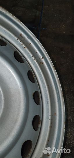 Штампы с колпаками R16 от LADA Vesta