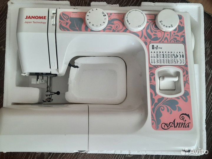 Швейная машина Janome