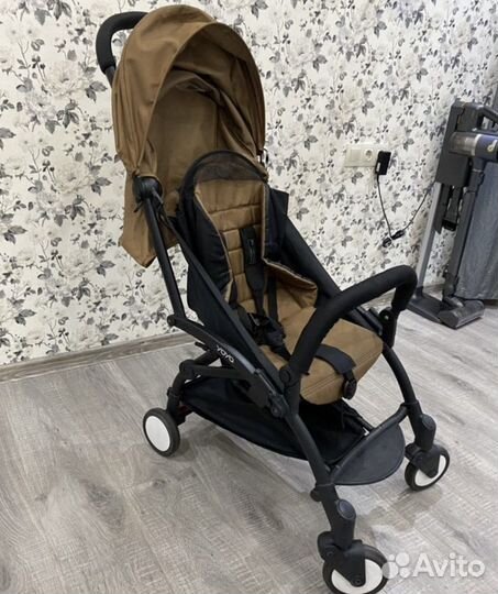 Прогулочная коляска yoya