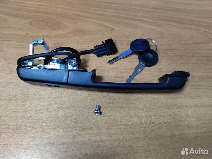 Ручка передней правой двери VW Passat B3