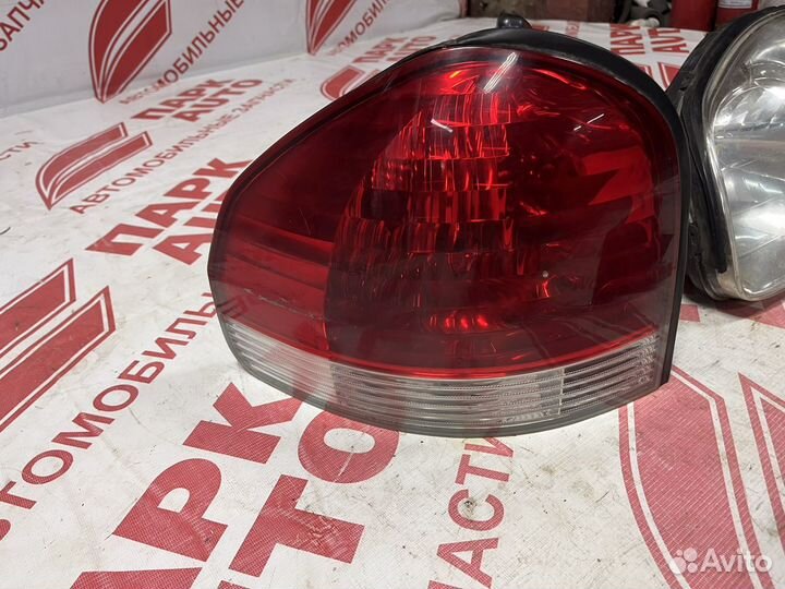 Фара фонари Hyundai Santa Fe 2010