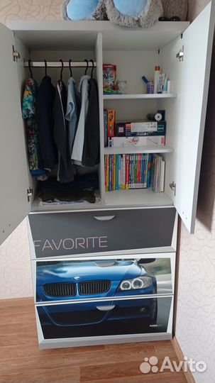 Набор мебели в детскую комнату