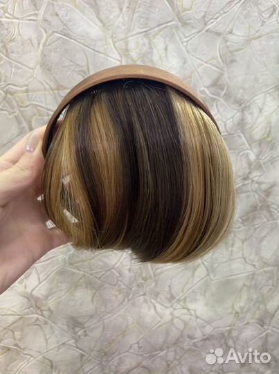 Шиньон из искусственных волос