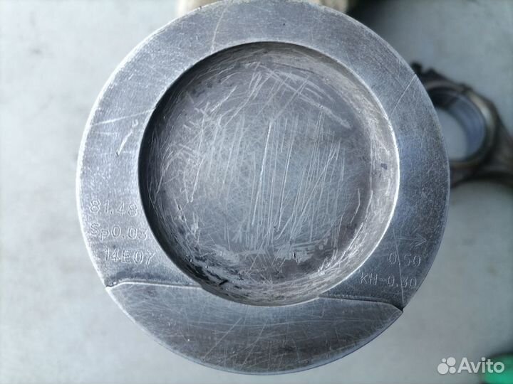 Поршень с шатуном 1.8 для VW Passat (B3) 1988-1993