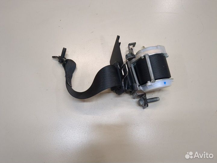 Ремень безопасности Ford Mustang, 2017