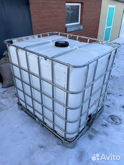 Еврокуб 1000л, Бочки пластиковые 180л