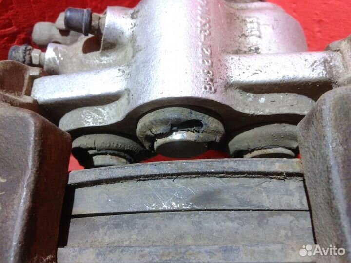 Нива Суппорт правый ваз 2121 21214 с дефектом