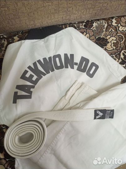 Продам костюм Тхэквондо