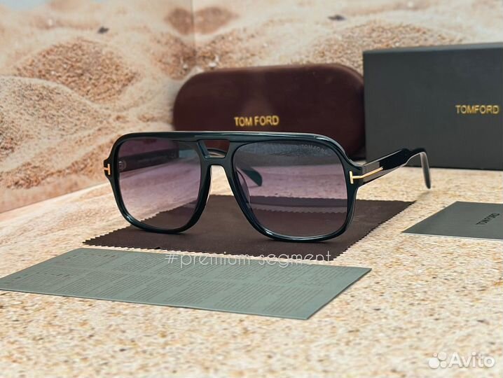 Очки унисекс Tom Ford “Falconer” арт. TF884 001А