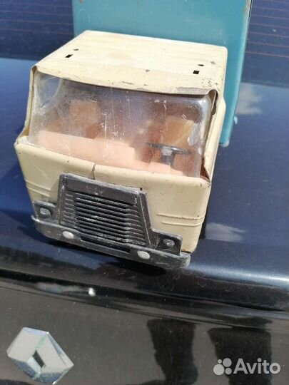 Металлическая машина