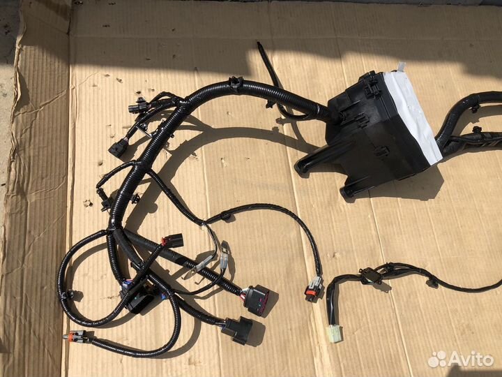 Проводка моторного отсека Geely Atlas Новая