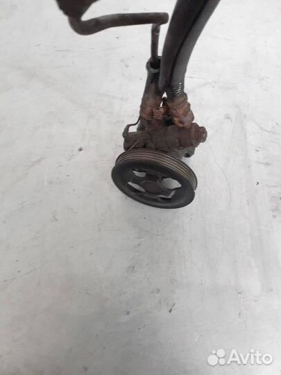 Насос гидроусилителя руля Suzuki Swift 2 рест