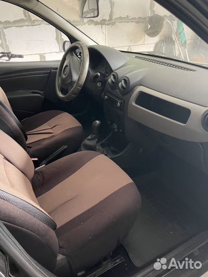 Renault Logan 1.4 МТ, 2011, 50 км