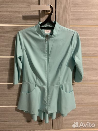 Медицинский костюм женский фирмы Лечи Красиво