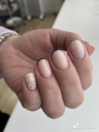 Нужны модели на маникюр